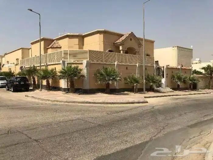 للبيع ارض سكنيه حي التعاون زاويه مساحه 840 متر شارع 20 و 15 0