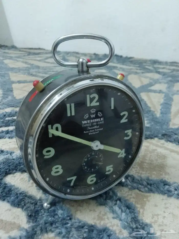 ساعة منبه قديمة صناعة المانيا الغربية 0
