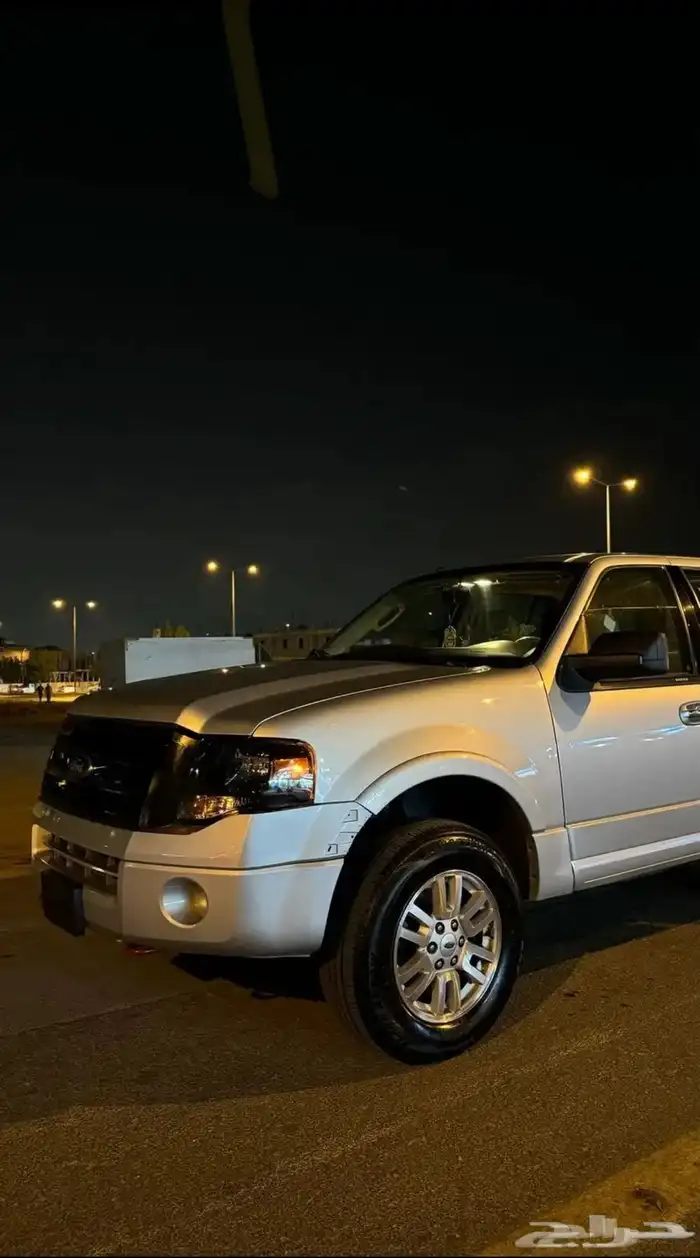 فورد اكسبديشن 2012 فضي 6
