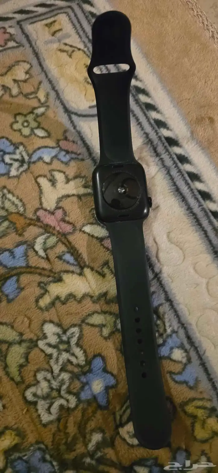 ساعة ابل SE 2