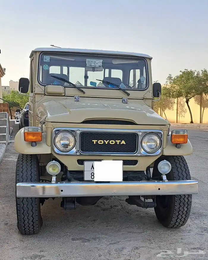 تويوتا شاص 81 نظيف جدا داخلي وخارجي مجدد جاهز 5
