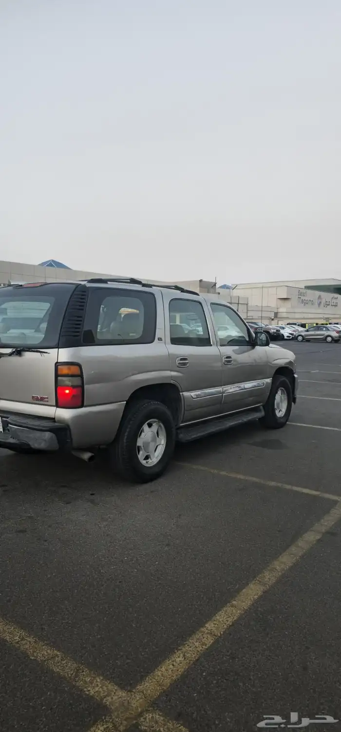 للبيع يوكن SLT موديل 2004 2
