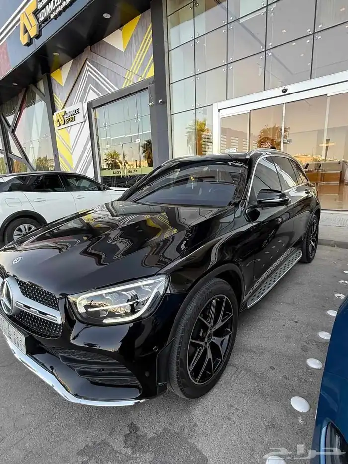 مرسيدس GLC 300 هاتشباك 2021 0