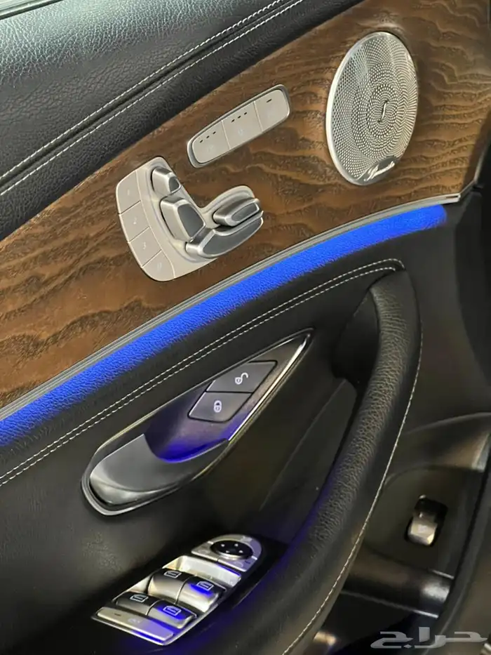 مرسيدس 2019 E300 نظيف وبحاله ممتازه 16
