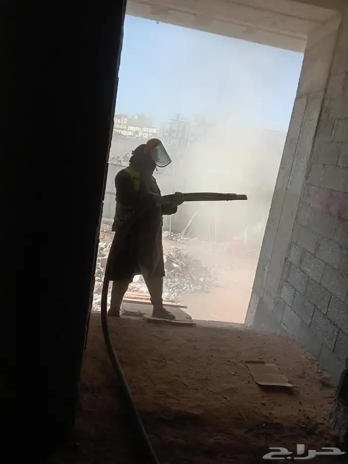 ال محرم لأعمال المقاولات . كمبورسور لأعمال الترميم والصنفرة 2