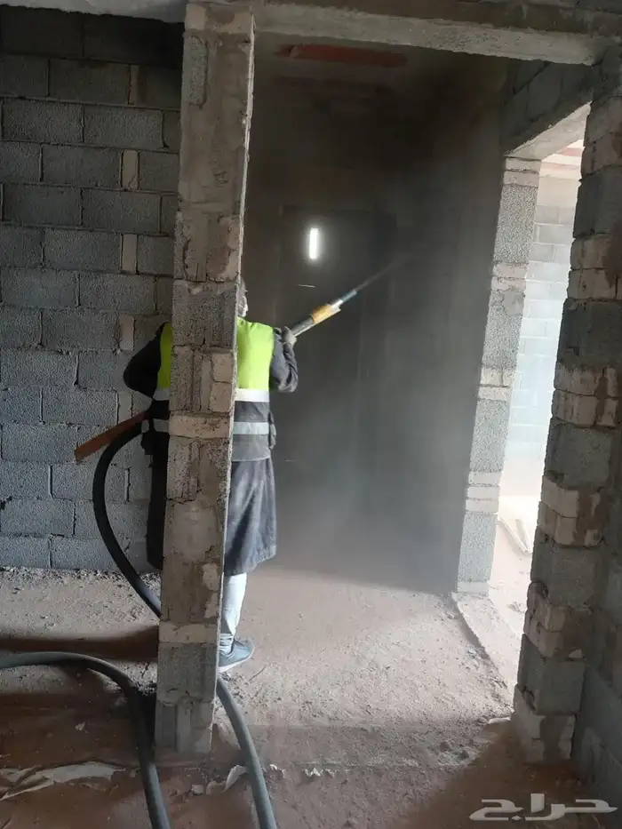 ال محرم لأعمال المقاولات . كمبورسور لأعمال الترميم والصنفرة 1