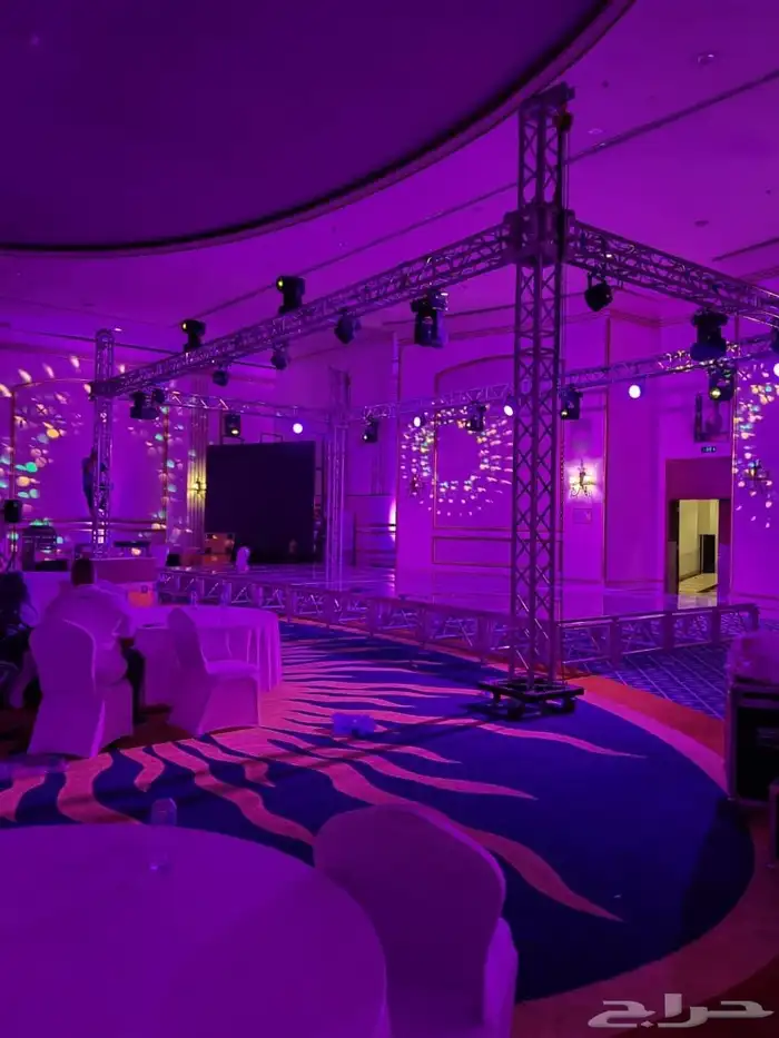 تنظيم حفلات وفتتحات تاجير شاشات مسارح خسب استيج المنيوم شرا 4