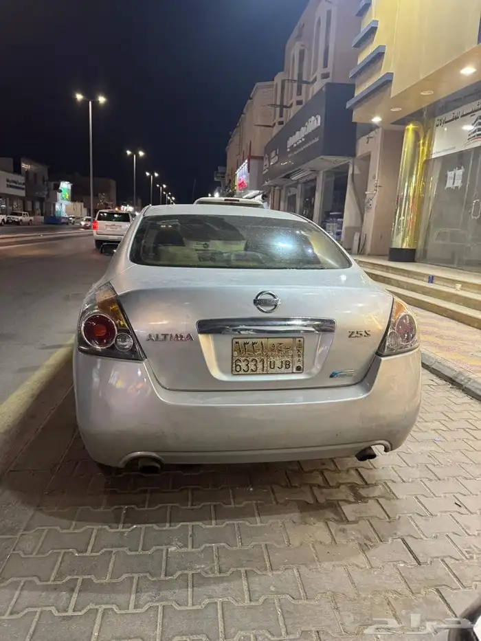 نيسان التيما 2010 1