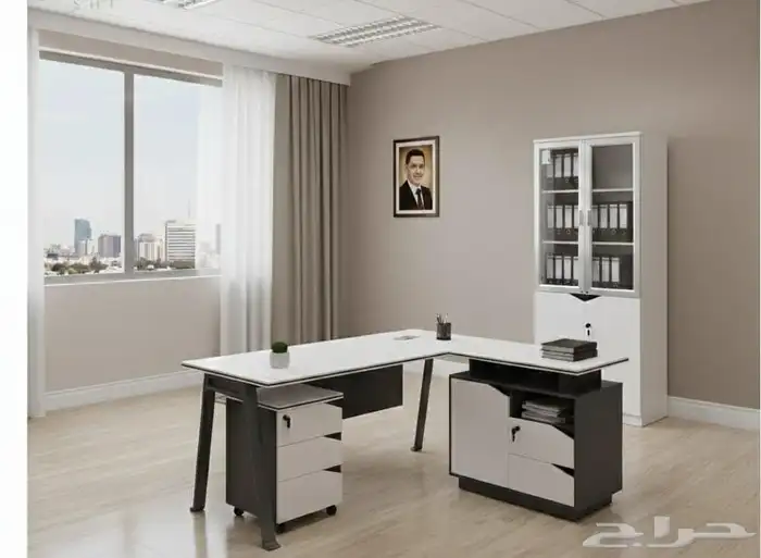 متوفر مكاتب علمليه وكراسيه احجام مختلفه 0