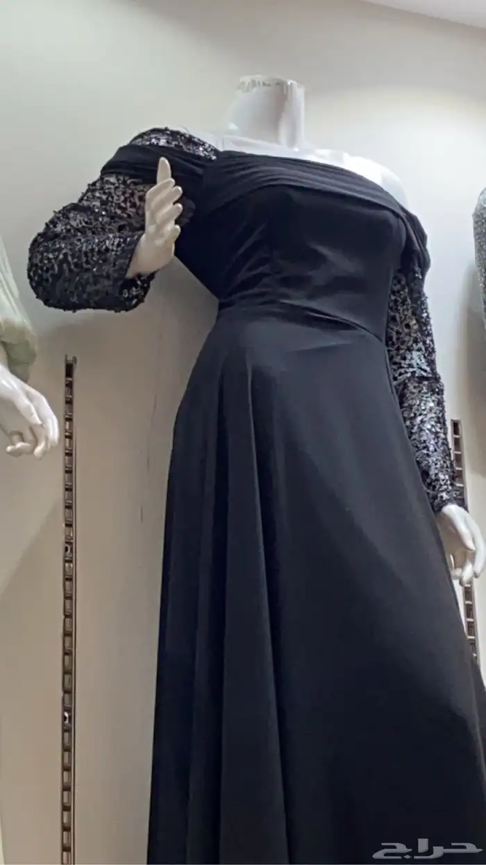 فستان اسود جديد 0