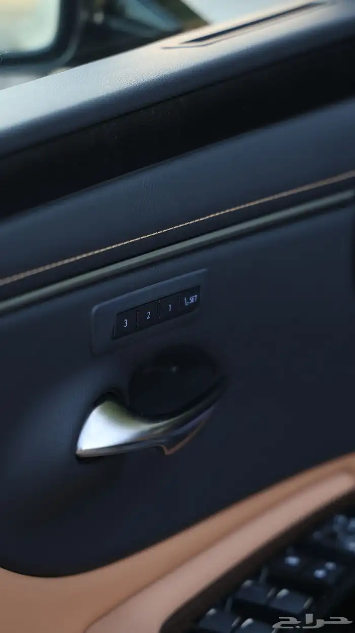 لكزس ES350 .. ( شبه جديد ) 13