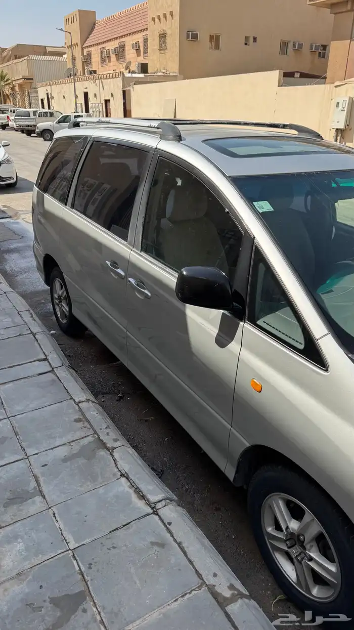 تويوتا بريفيا موديل 2003 فل كامل 1