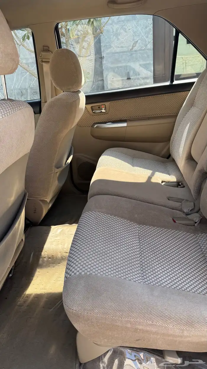 للبيع تويوتا فورتشنر 2014 بحالة الوكاله بدي وكاله 21