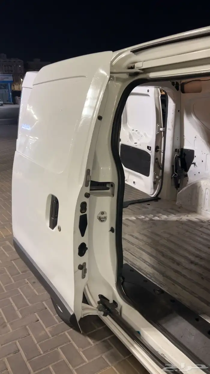 دوكر فان 2019 10