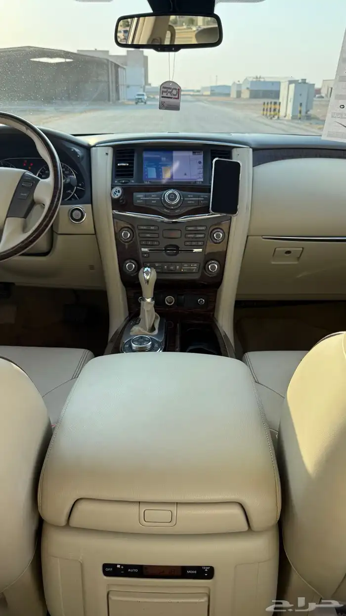 ( تم البيع ) باترول بلاتنيوم فل كامل 2015 عداد 170 الف فقط 21