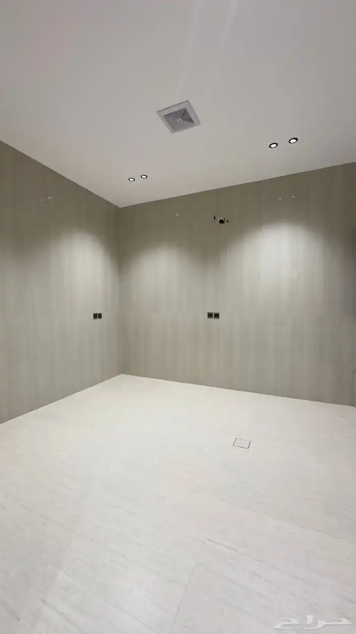 للبيع شقه دبلكس المساحه 230متر 7