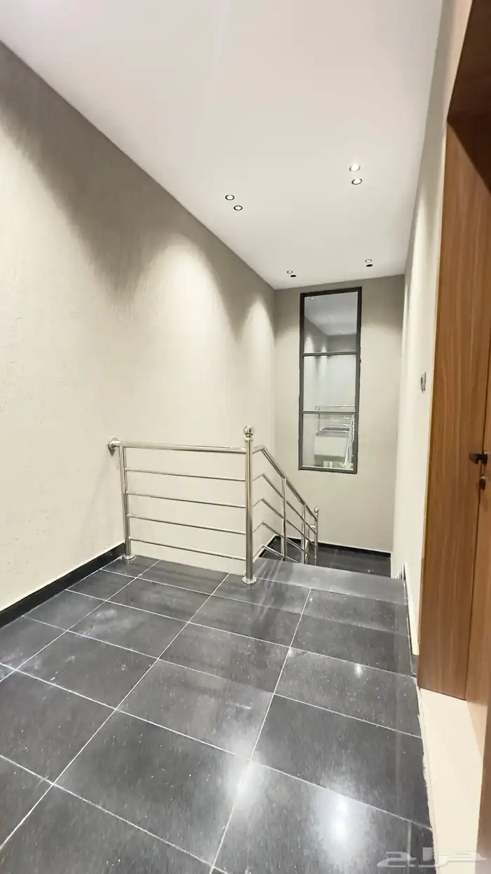 للبيع شقه دبلكس المساحه 230متر 1