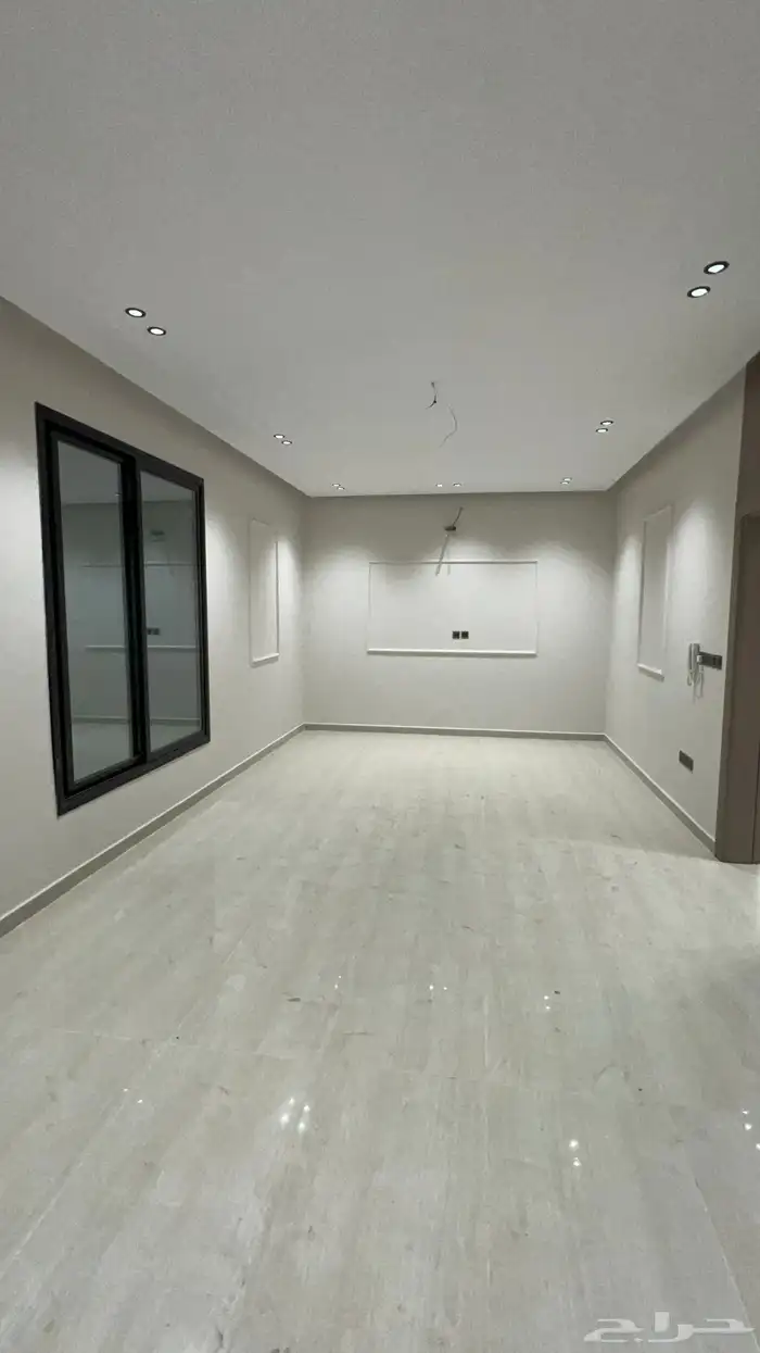 للبيع فيلا منفصله 285 متر حي أحد 71 قريبه الممشي والمواساه 8