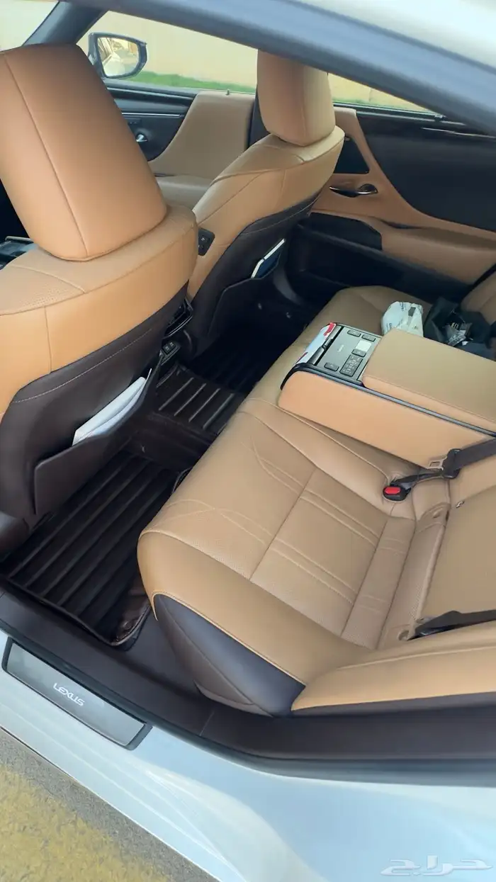 لكزس es350 DD سعودي عبداللطيف جميل 2021 24