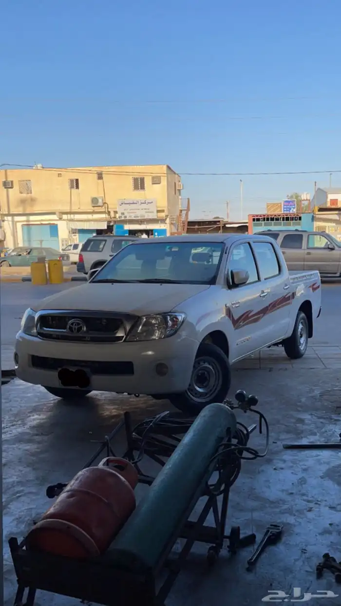 للبيع هايلوكس2011 1