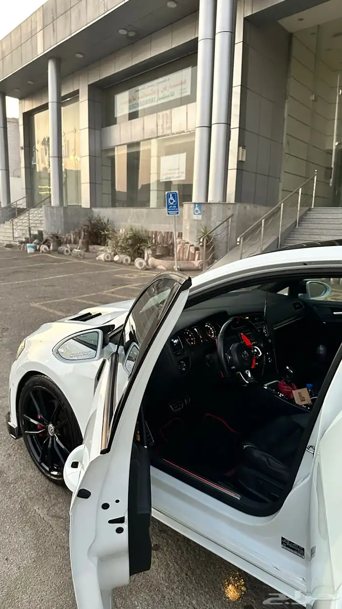 قولف جي تي اي 8