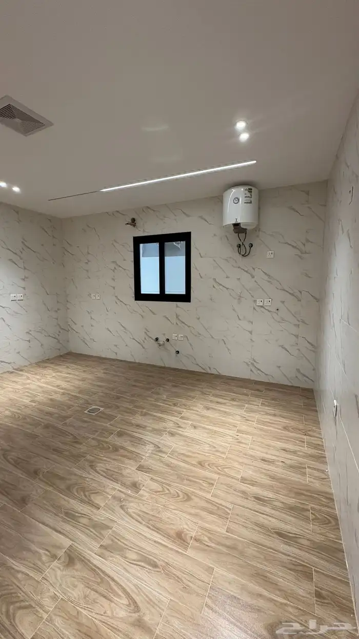 للبيع شقه دور ارضي 7