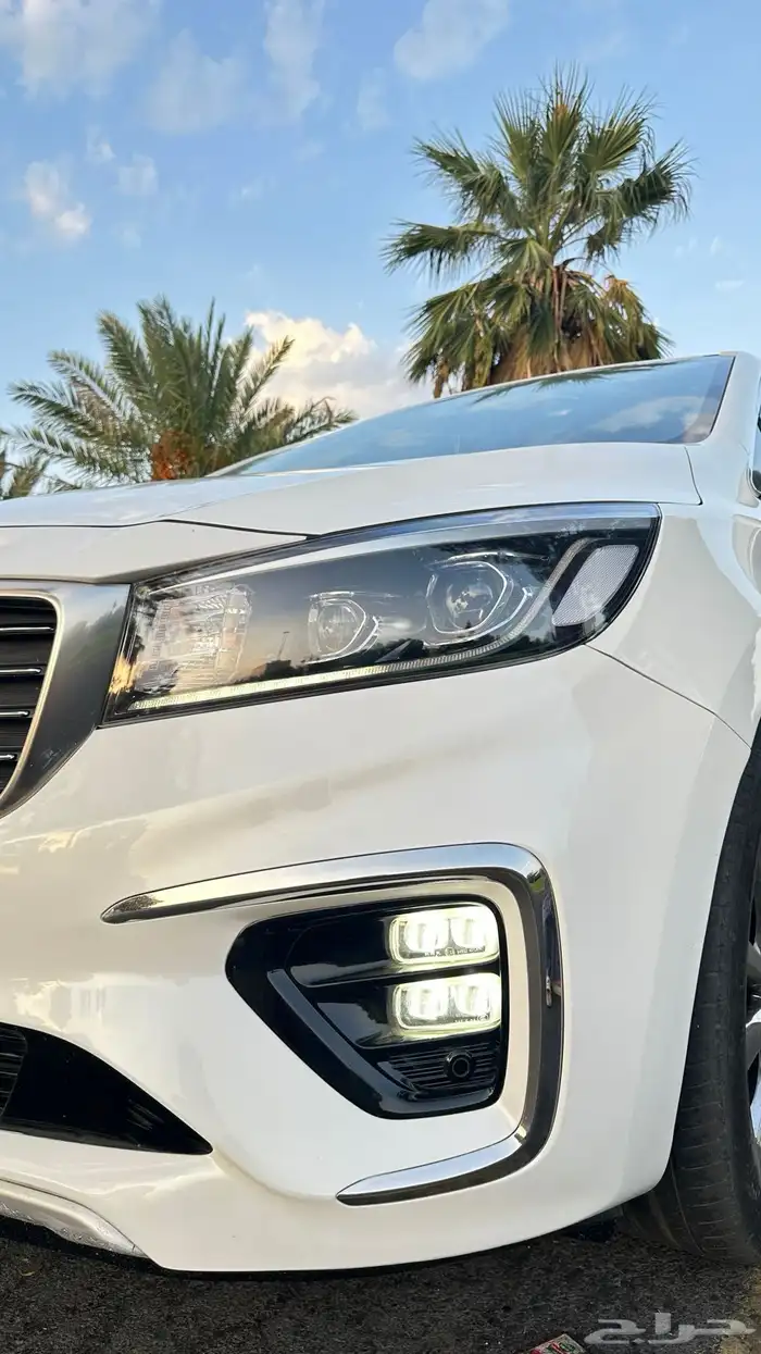 كيا كرنفال ديزل فل اوبشن 11