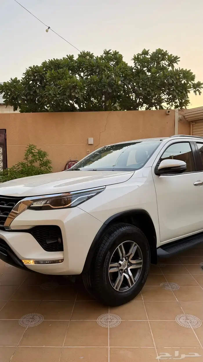 تويوتا فورتشنر موديل 2022 فئة VX6 21