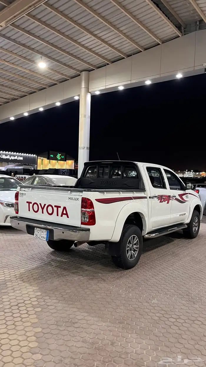 هايلكس دبل قير اتماتيك عداد قليل جدا تم البيع 8