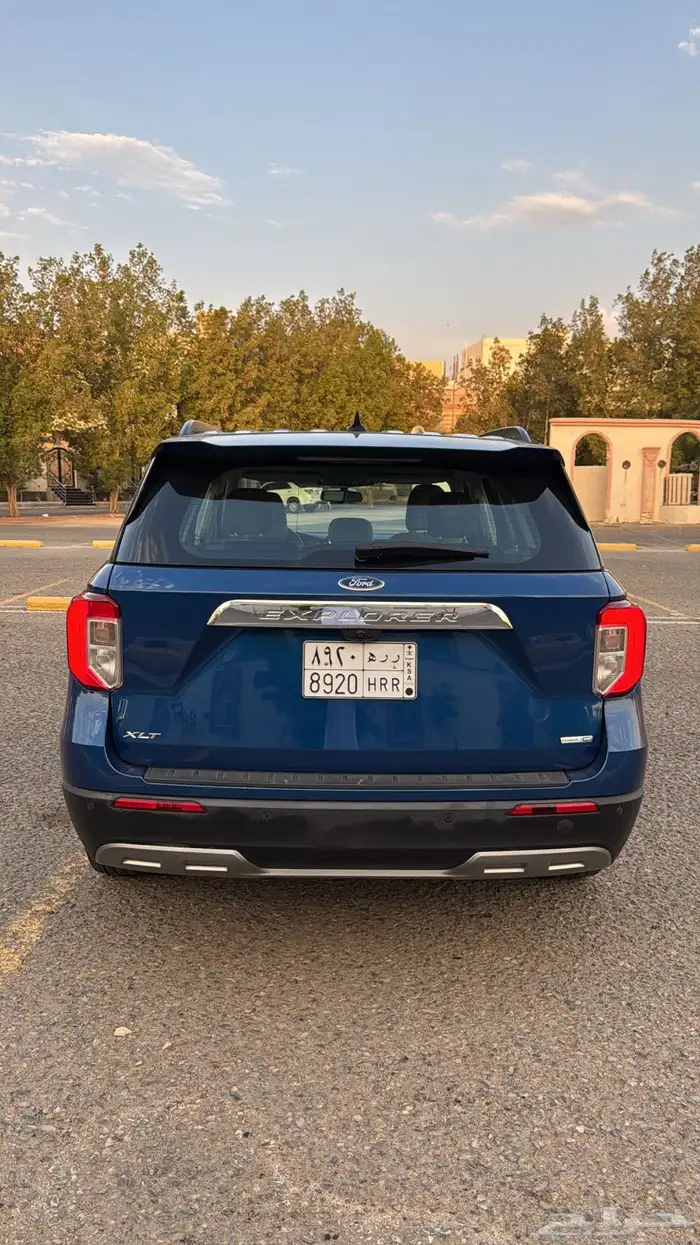 اكسبلورر 2022 فل XLT دبل جلد بانوراما عداد قليل 13