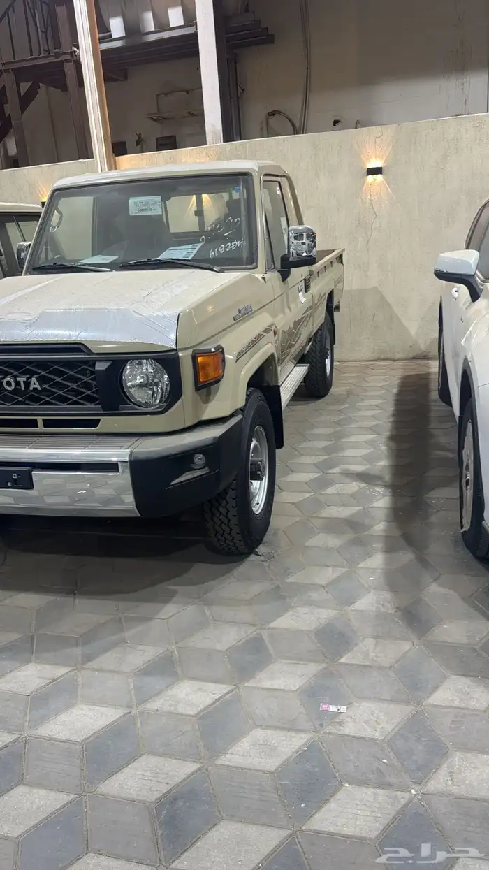 جميع انواع السيارات لكزس لندكروزر فورد هوندا هيونداي 67