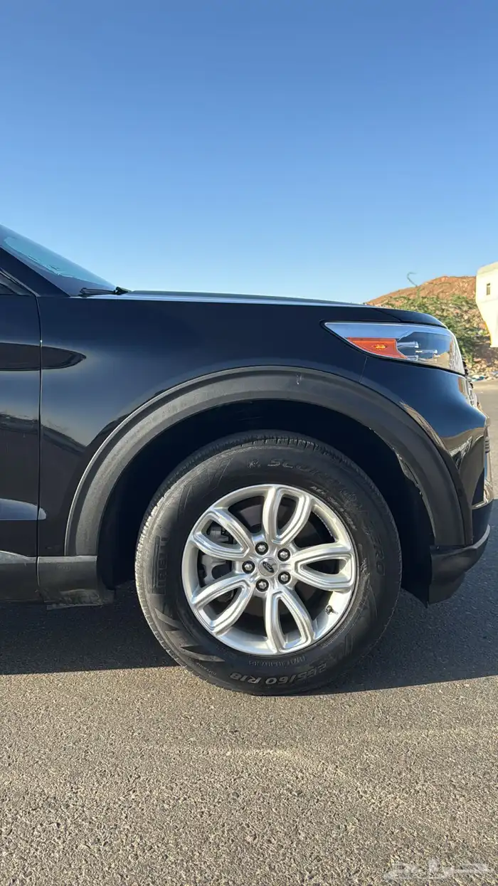 اكسبلورر 2021 نظيف V6 تنفس طبيعي دبل 23