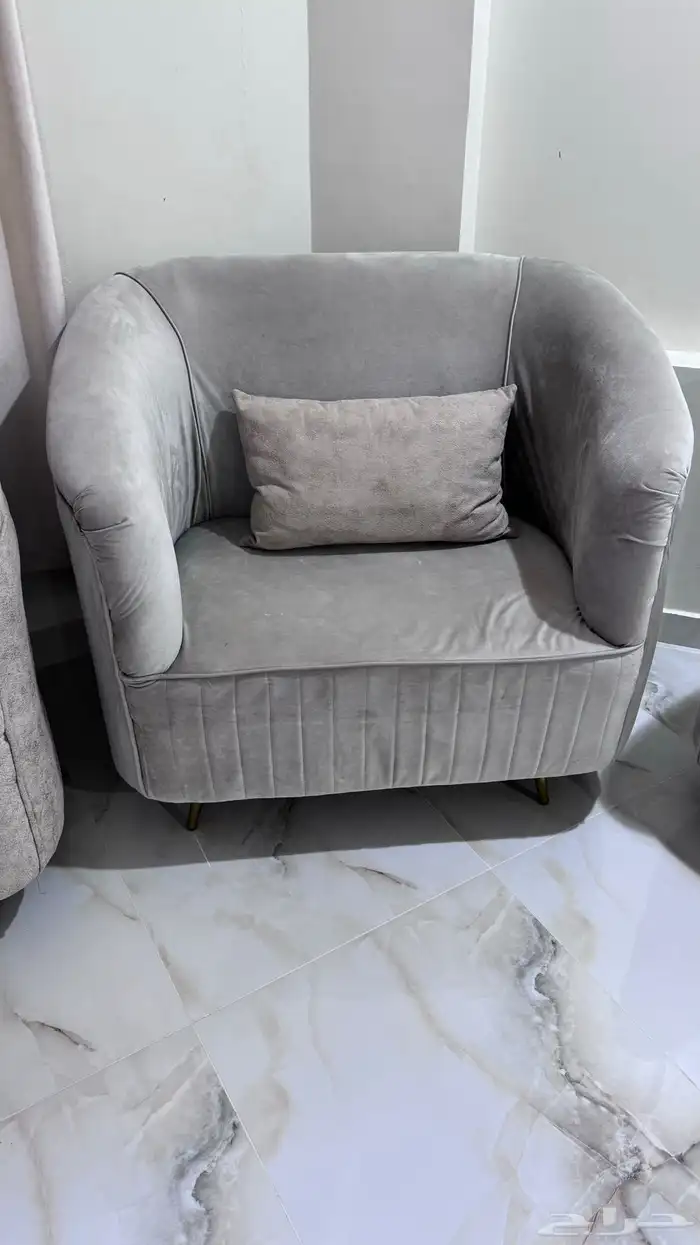 للبيع اثاث. كنب 3