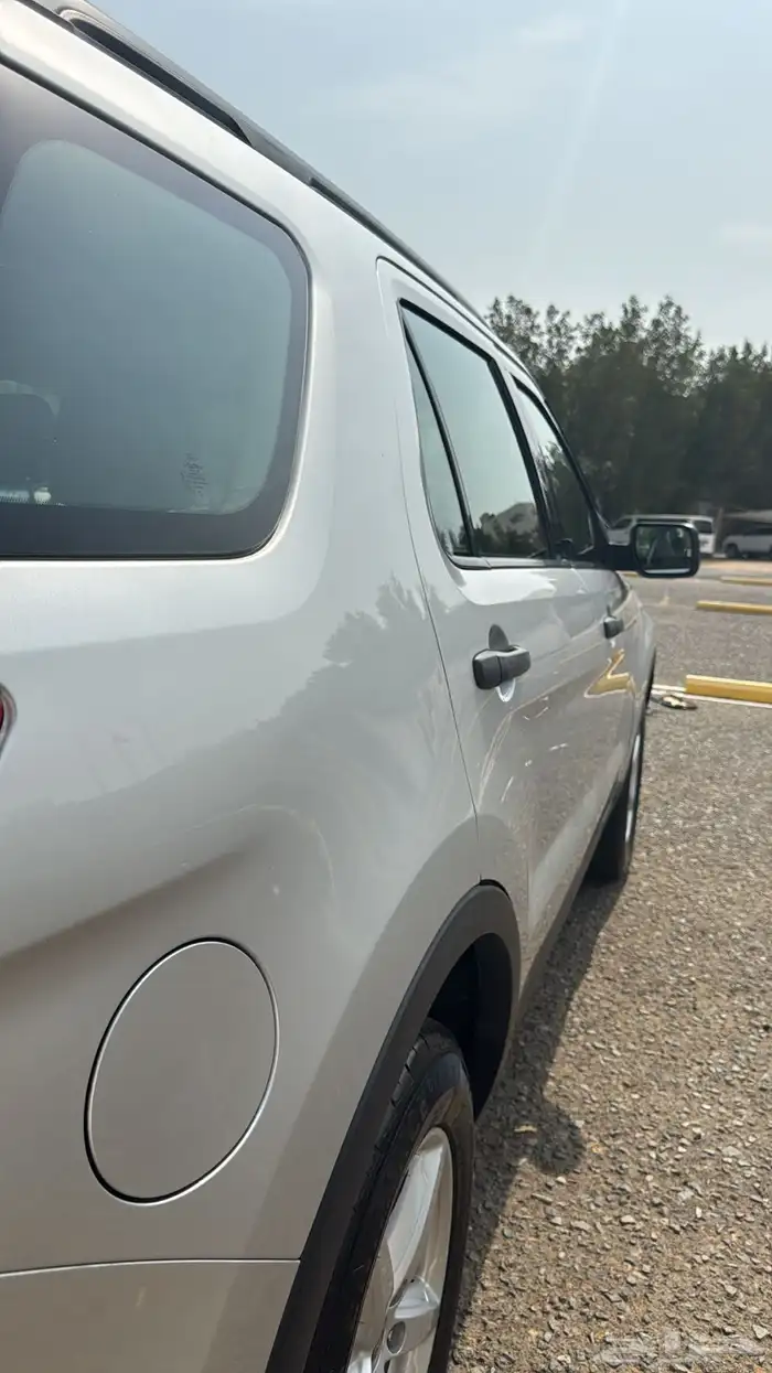 اكسبلورر 2018 نظيف V6 دبل تنفس طبيعي 13