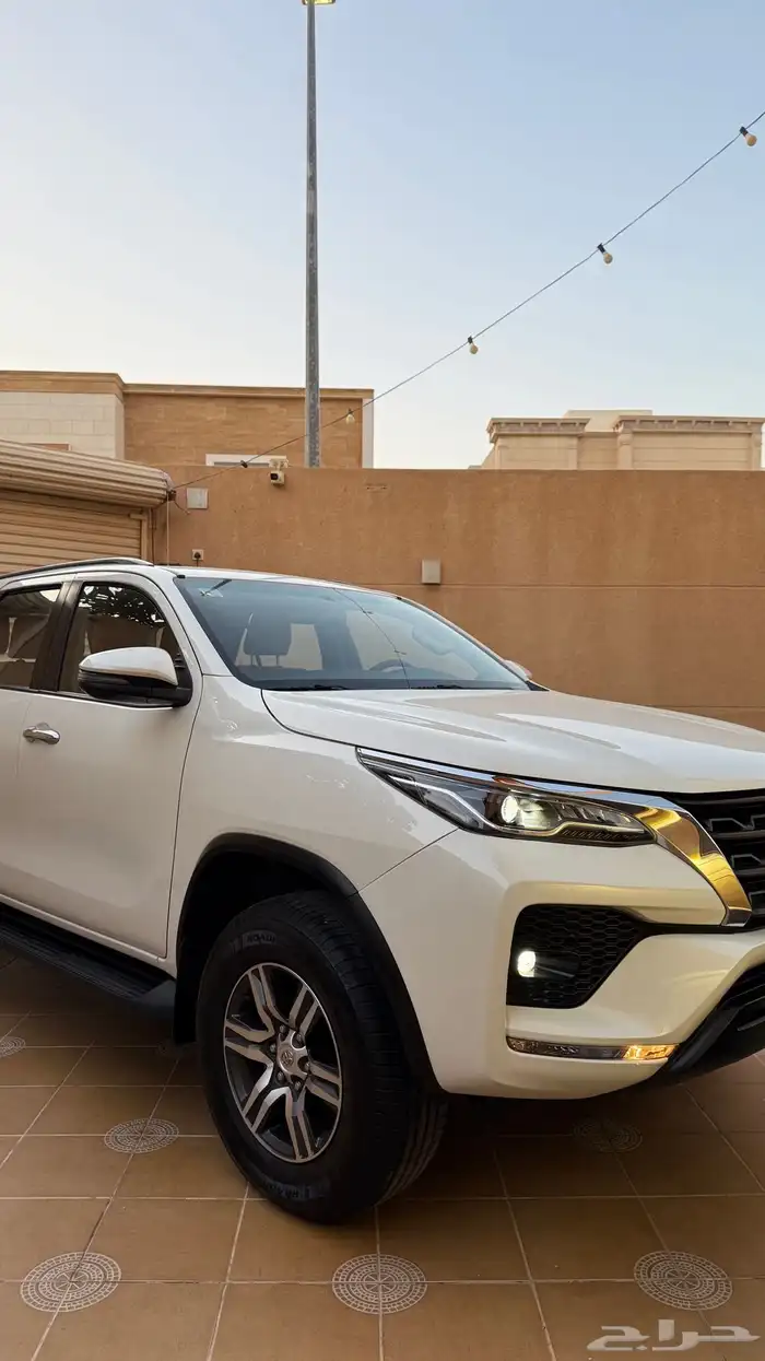 تويوتا فورتشنر موديل 2022 فئة VX6 18