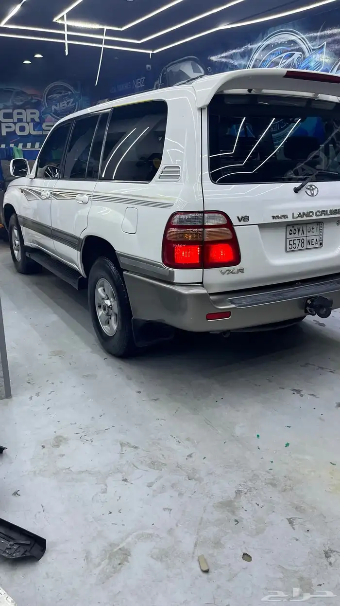 لاندكروزر 2000 35