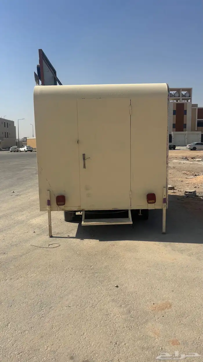 فود ترك للايجار 2