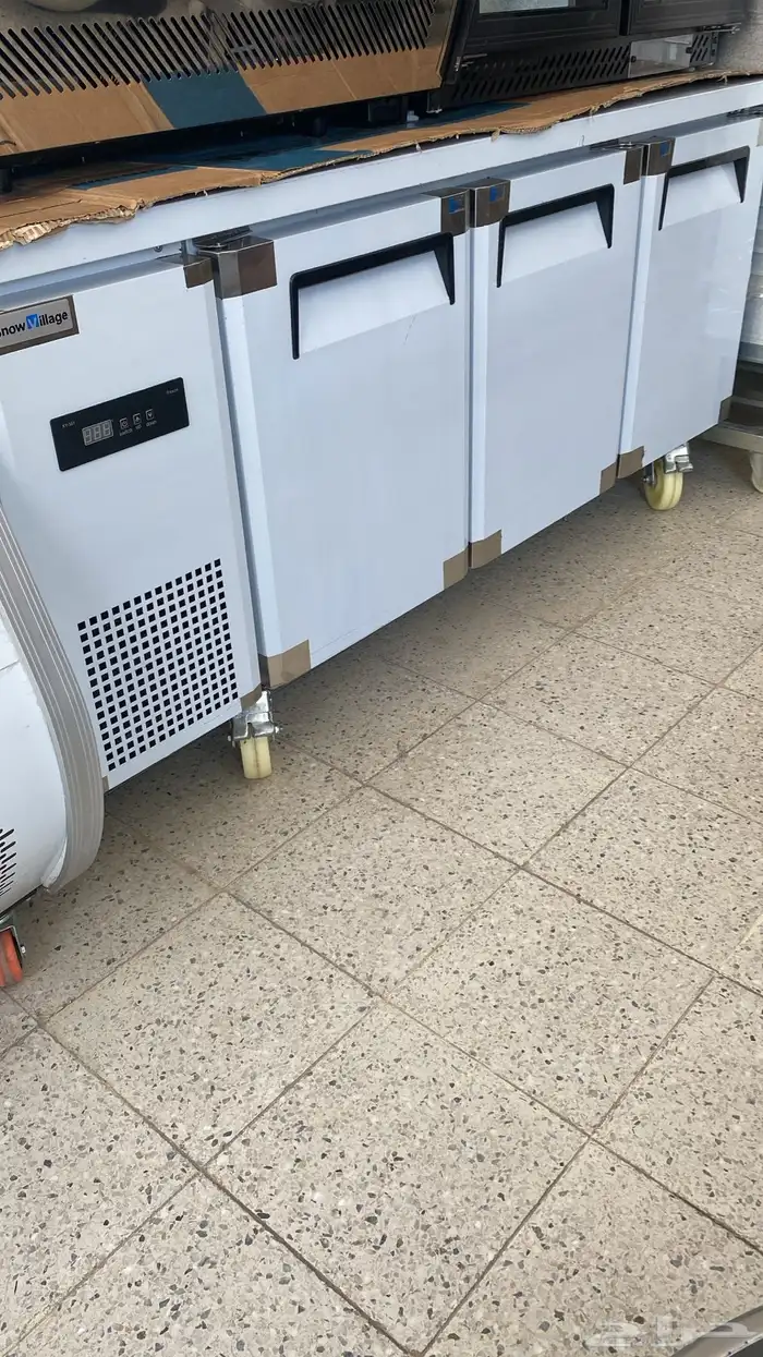 ثلاجة كاونتر ارضي معدات مطاعم اجهزة كهربائية تجيهزات كوفي 0