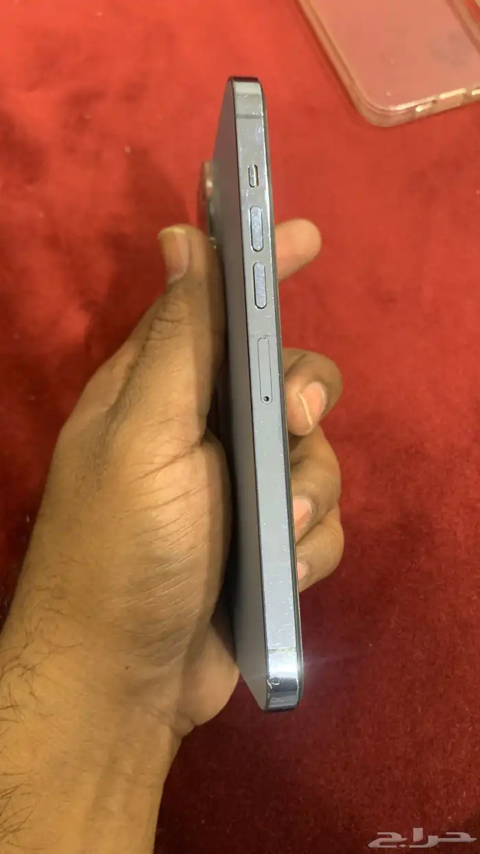 للبيع جوال ايفون 13برو ماكس 4