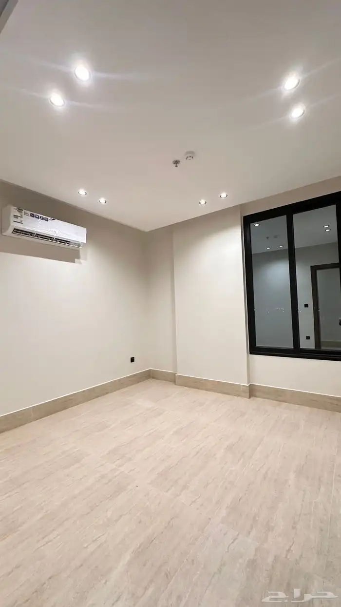 شقة بتصميم مودرن للايجار حي الشعلة 11