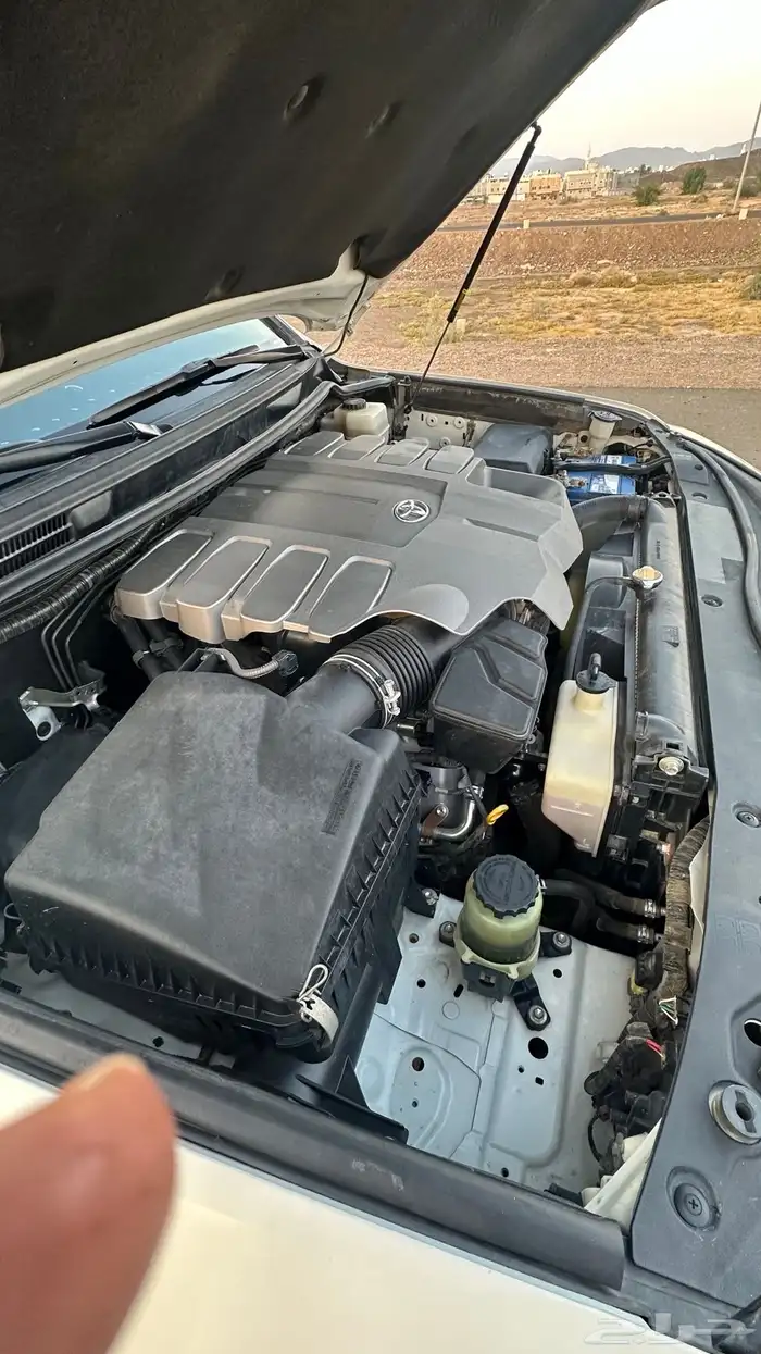 لندكروزر 2013 فل كامل ممشى 220 16