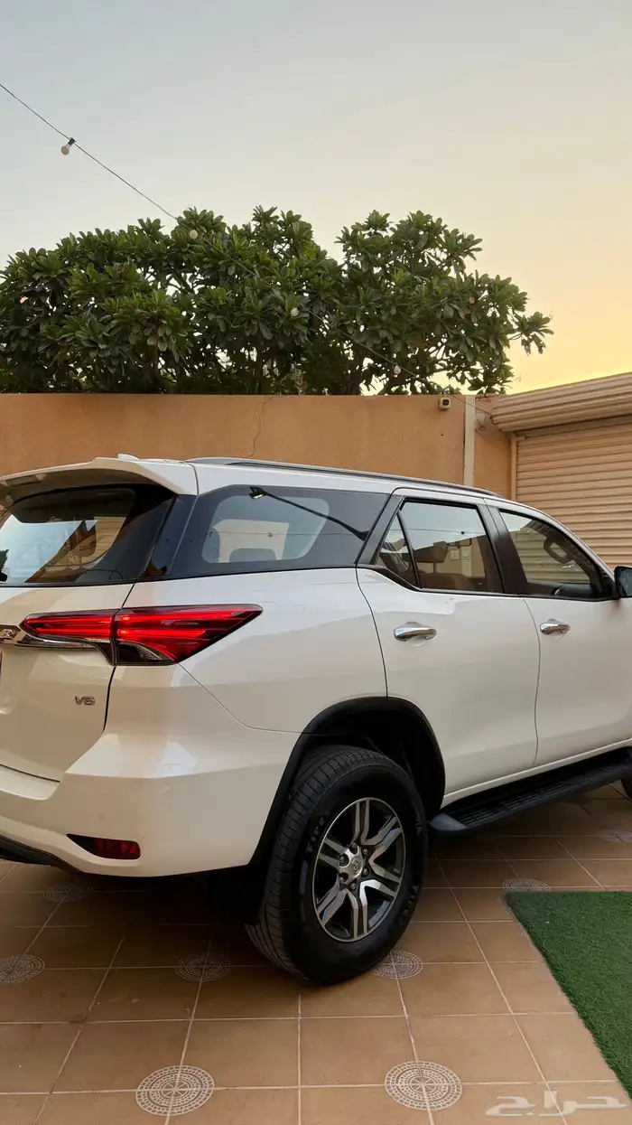 تويوتا فورتشنر موديل 2022 فئة VX6 9