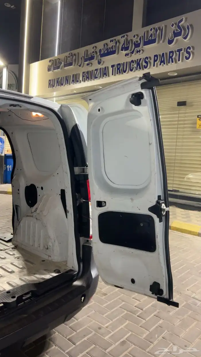 دوكر فان 2019 13