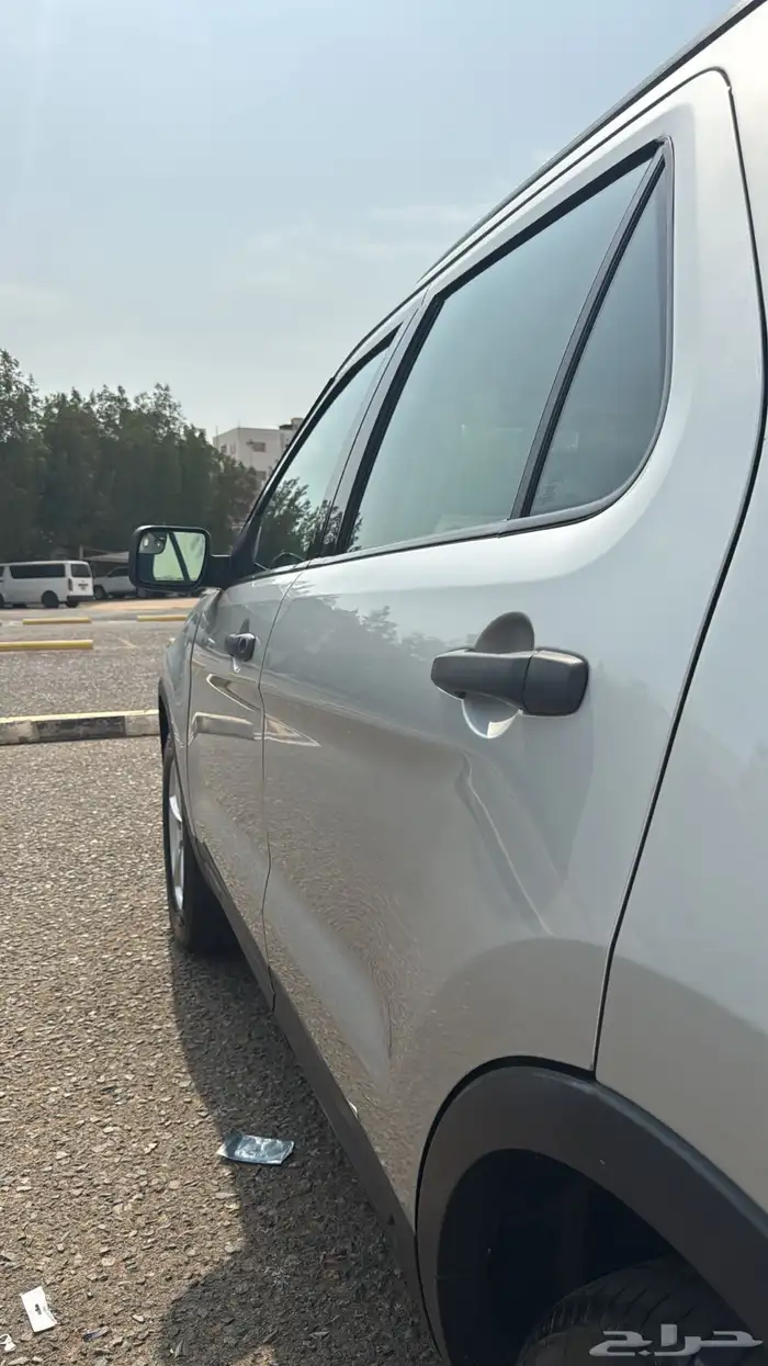 اكسبلورر 2018 نظيف V6 دبل تنفس طبيعي 9