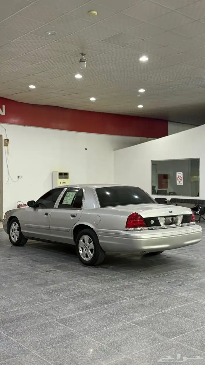 للبيع فورد فكتوريا 2009 5