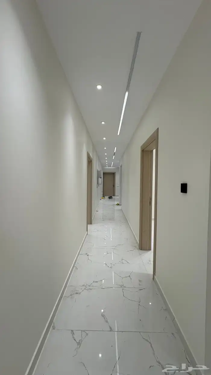 للبيع شقه دور ارضي 15