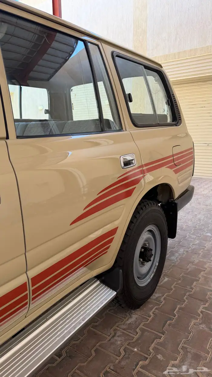 صالون مديل 1990 جي 7