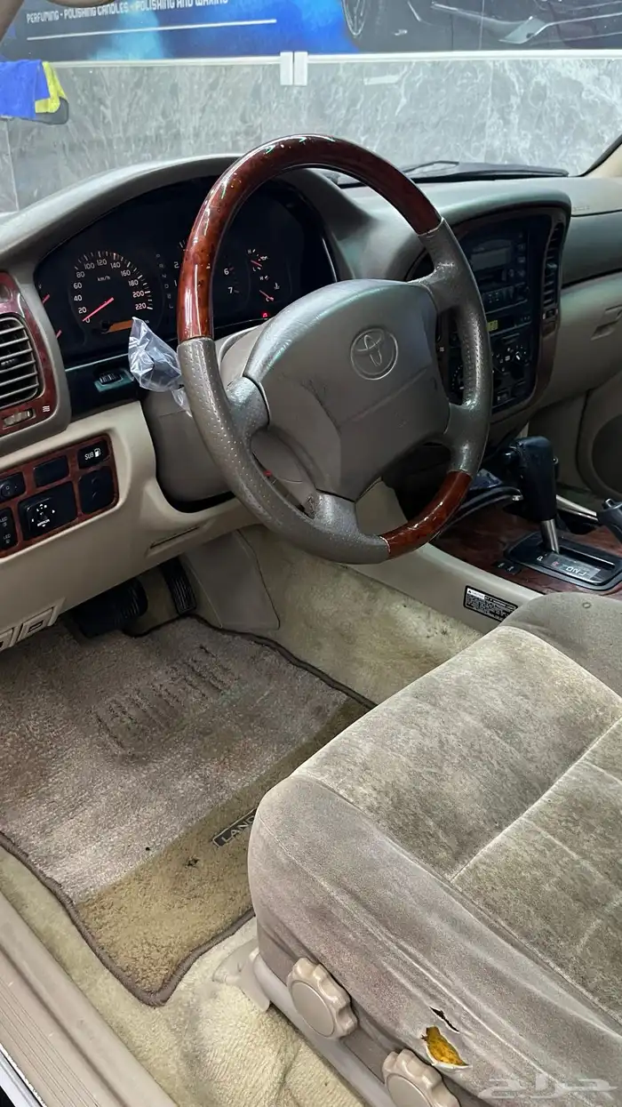 لاندكروزر 2000 17