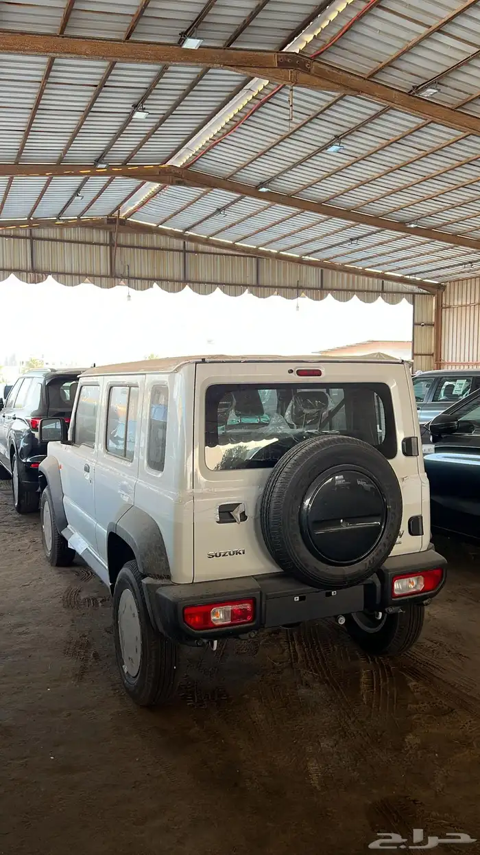 سوزوكي جمني 2026 قير عادي 5ابواب ب 81900 عرض شامل ضريبة عرض 1