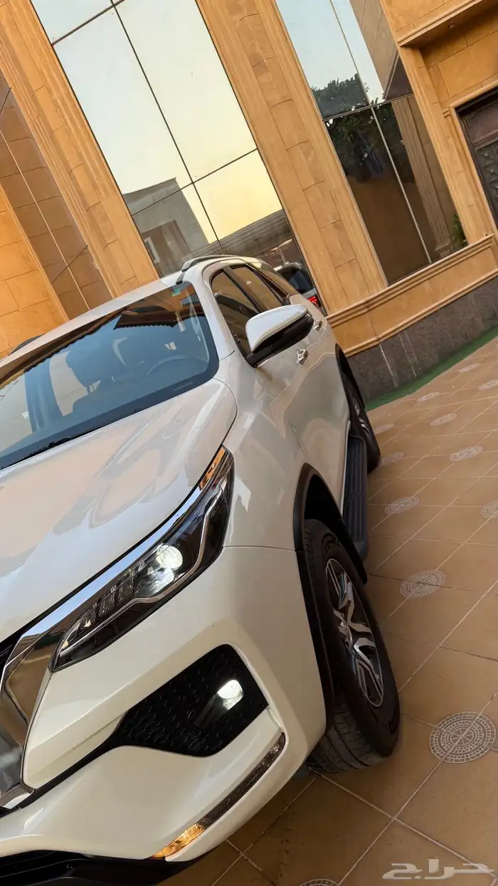 تويوتا فورتشنر موديل 2022 فئة VX6 4